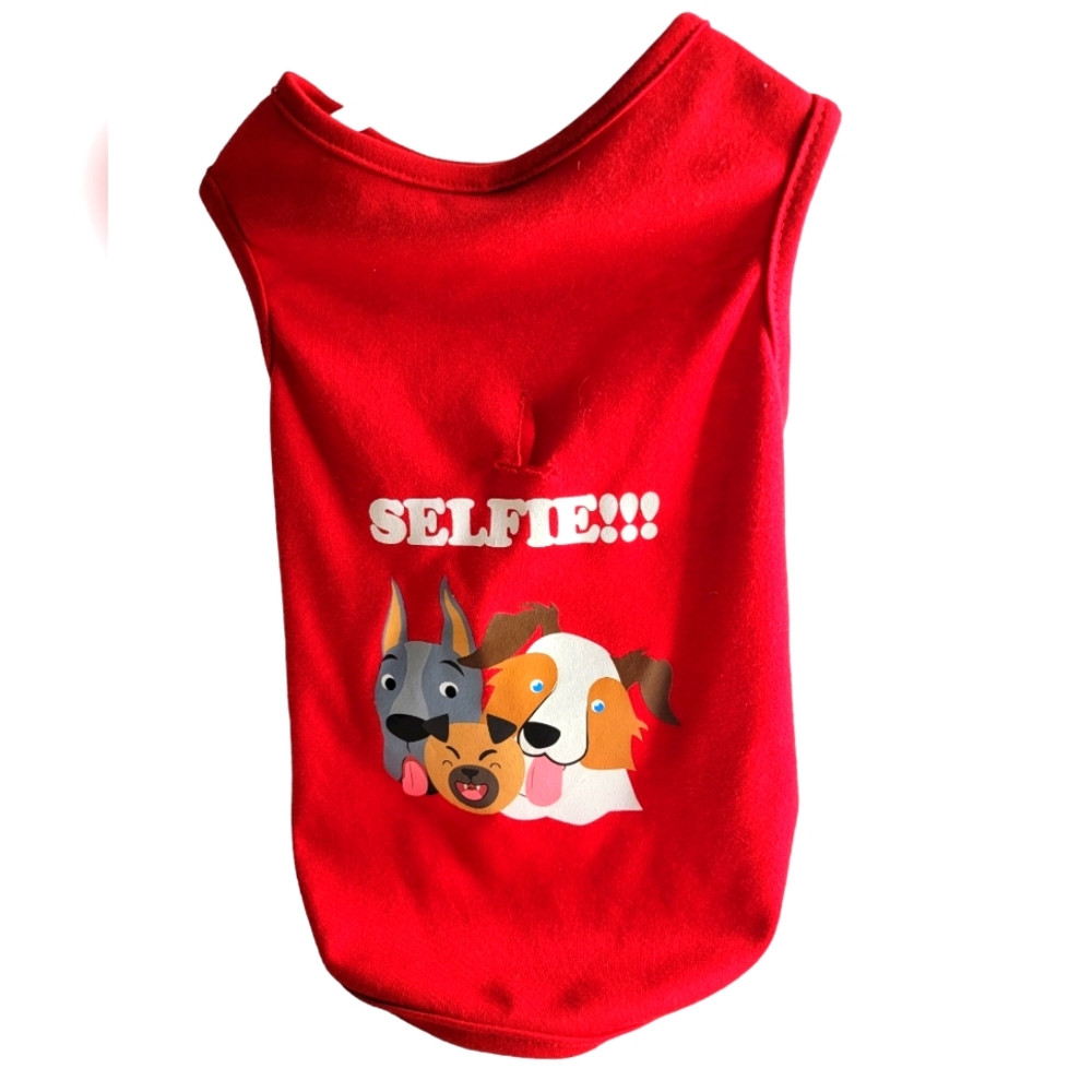 ``P25762 Red Doggy Tank – "Selfie"